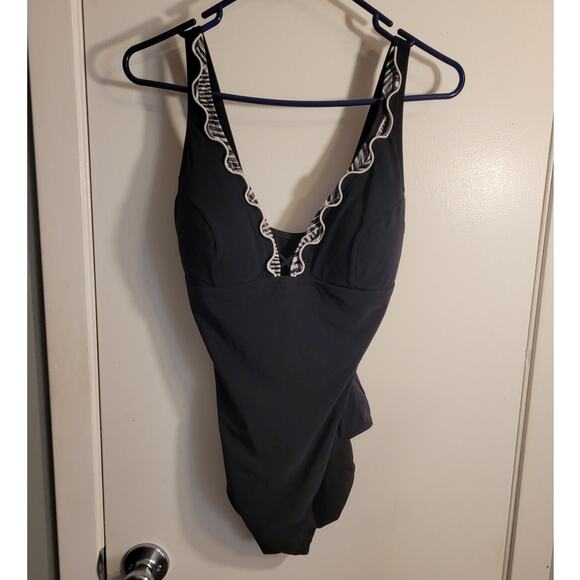 PROFILE BY GOTTEX Ruffle One Piece Swimsuit Sz 12 Black White Pinup Plunge Retro - Picture 1 of 9